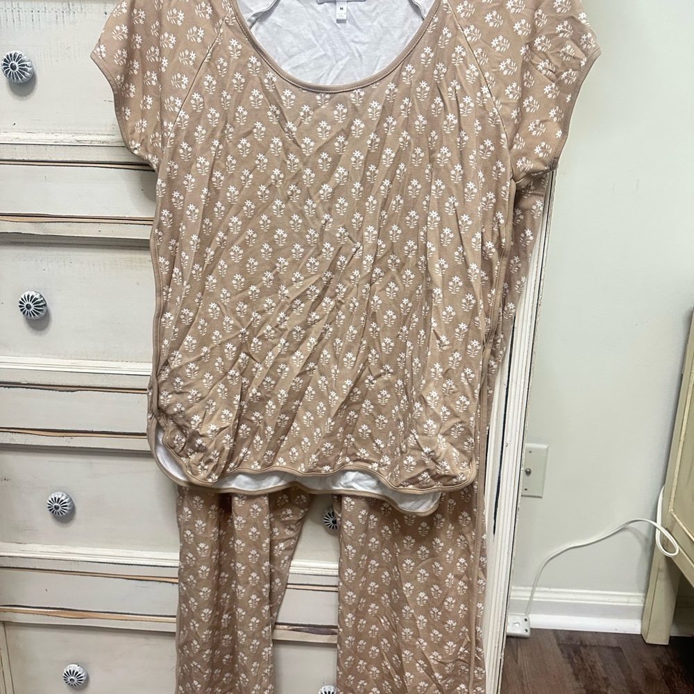 Women's Beige Floral Pajama Set - Soft Sleep Top & Pants